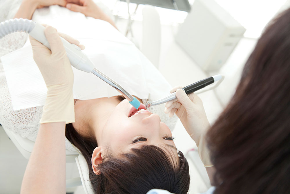 お口の健康状態を総合的にチェックする「デンタルドック」